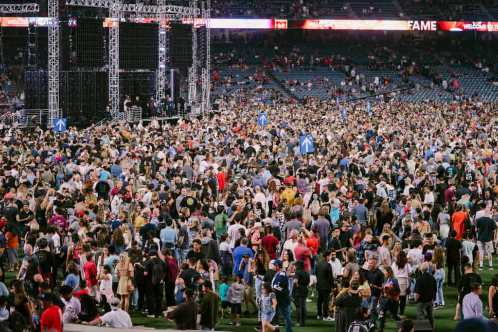 altar call at Socal harvest