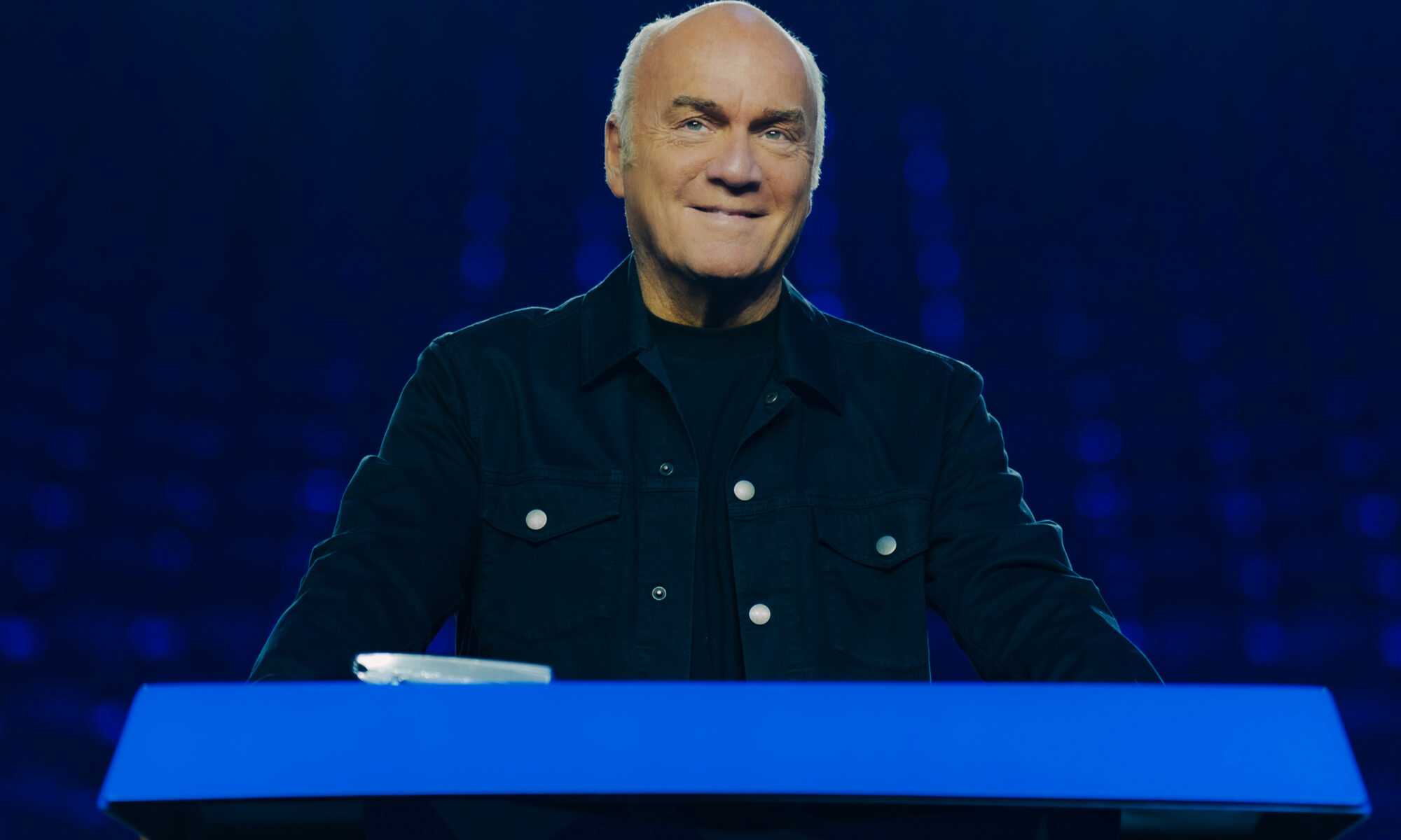 greg laurie speaks at utah harvest crusade